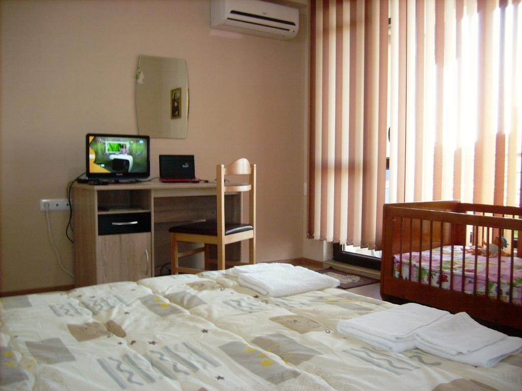 Ddenko Apartment Burgasz Szoba fotó